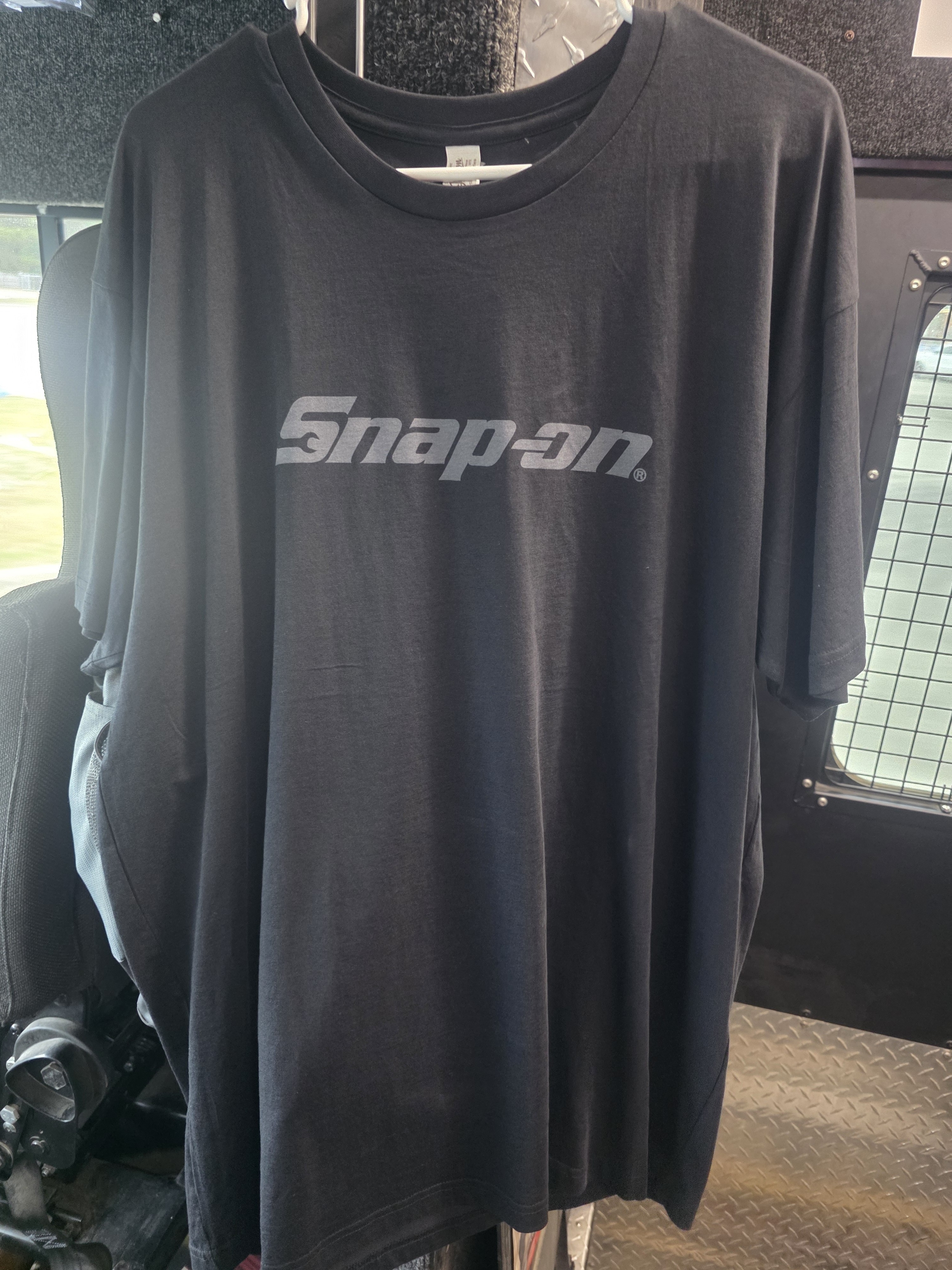Snap Men's Black Short-Sleeve Logo Tee